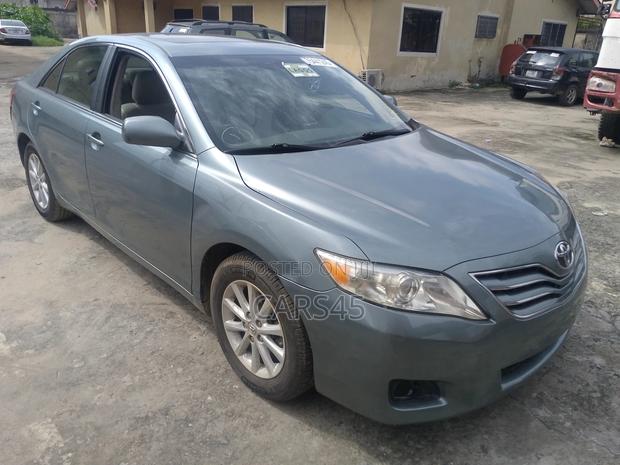Toyota Camry 2011 Green