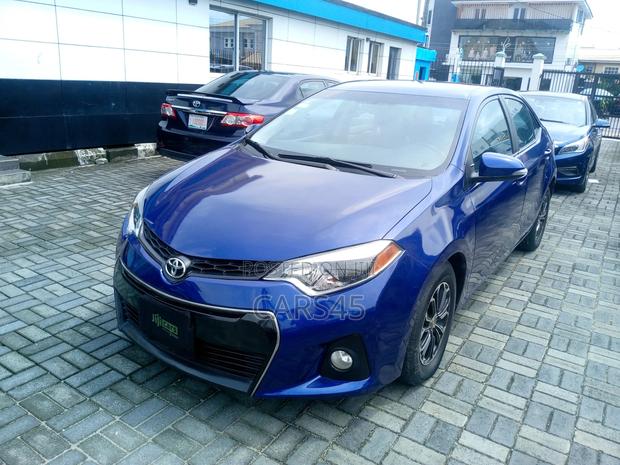 Toyota Corolla 2014 Blue