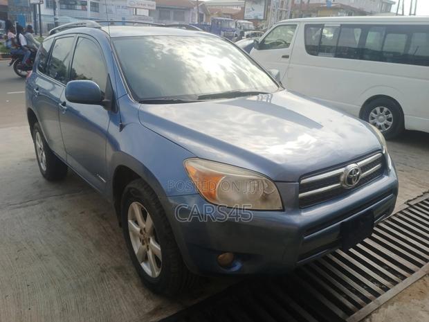 Toyota RAV4 2008 Blue