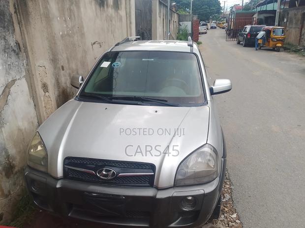 Hyundai Tucson 2009 Silver