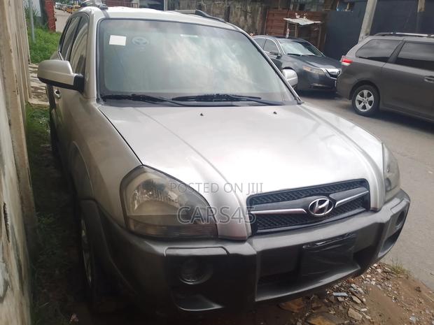 Hyundai Tucson 2009 Silver