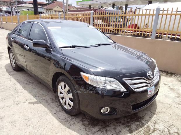Toyota Camry 2011 Black