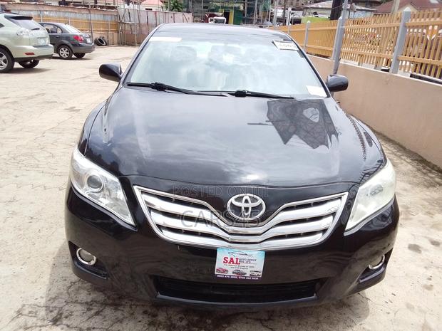 Toyota Camry 2011 Black