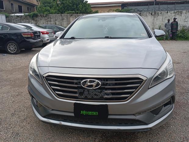 Hyundai Sonata Sport 2.0T 4dr Sedan (2.0L 4cyl Turbo 6A) 2015 Gray