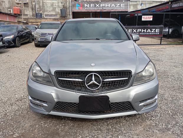 Mercedes-Benz C300 2012 Silver