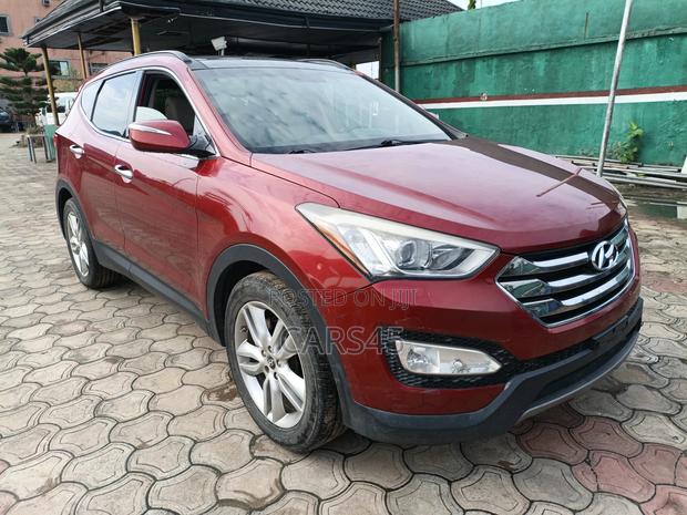 Hyundai Santa Fe 2014 Red