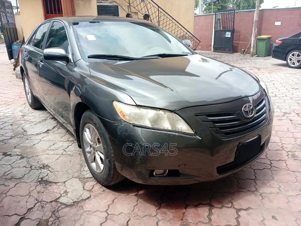 Toyota Camry 2008 Gray