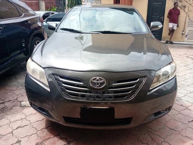 Toyota Camry 2008 Gray