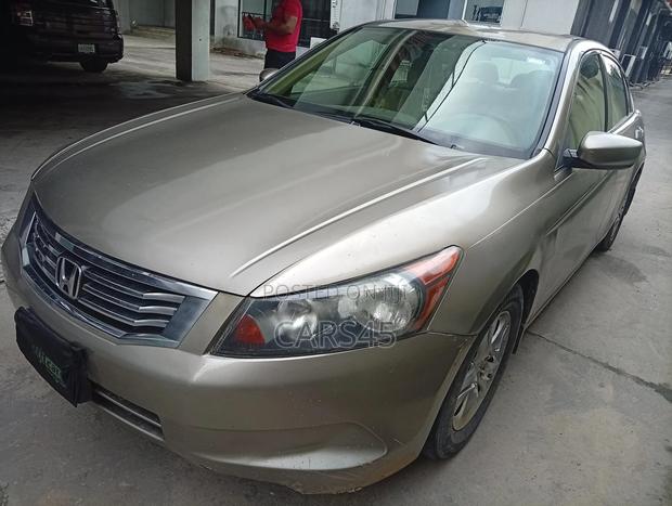 Honda Accord 2008 Gold