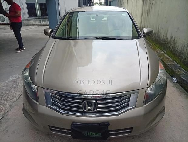 Honda Accord 2008 Gold