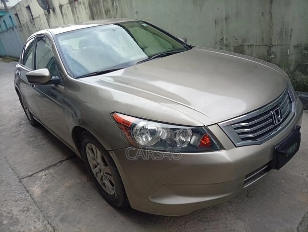 Honda Accord 2008 Gold