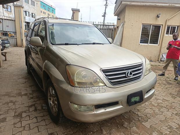 Lexus GX 2005 Gold