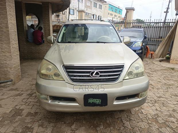 Lexus GX 2005 Gold