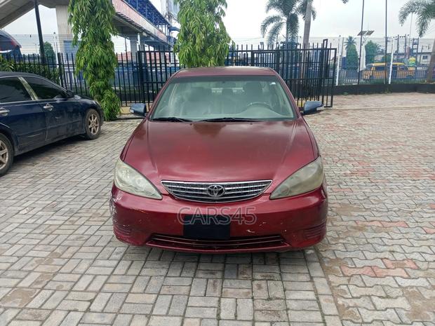 Toyota Camry 2005 Red