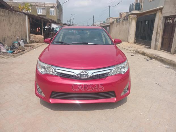 Toyota Camry 2014 Red