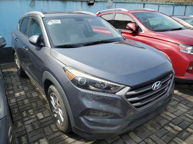 Hyundai Tucson 2017 Gray