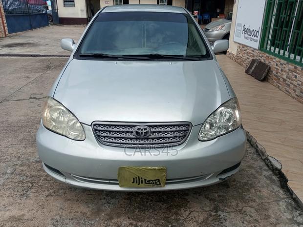 Toyota Corolla 2004 Silver