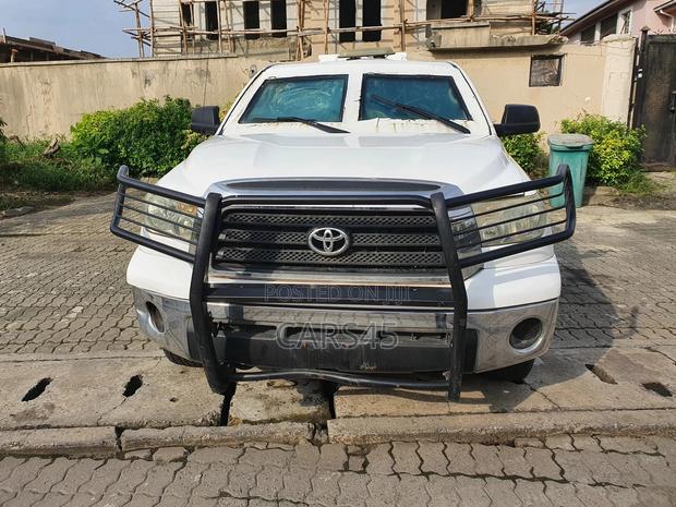 Toyota Tundra 2007 White