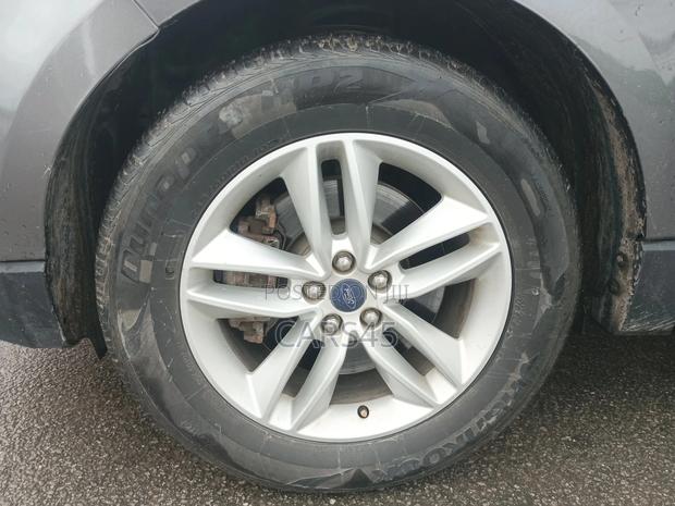 Ford Edge SEL 4dr FWD (2.0L 4cyl 6A) 2016 Gray