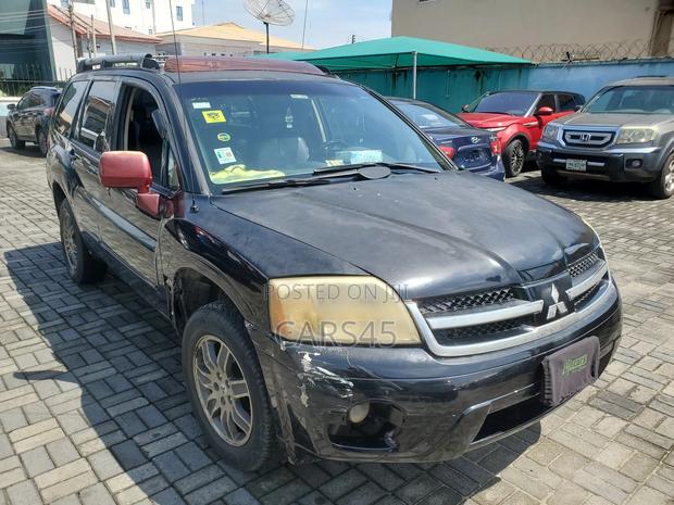 Mitsubishi Jeep 2006 Black