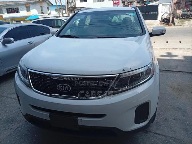 Kia Sorento 2015 White