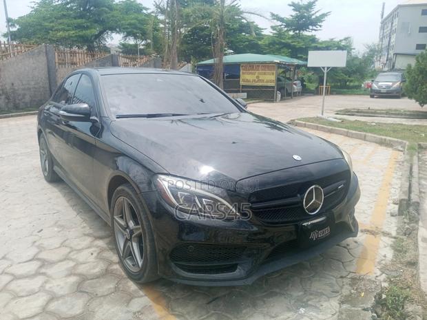 Mercedes-Benz C400 2015 Black