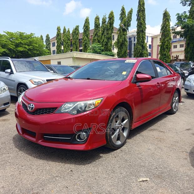 Toyota Camry 2014 Red