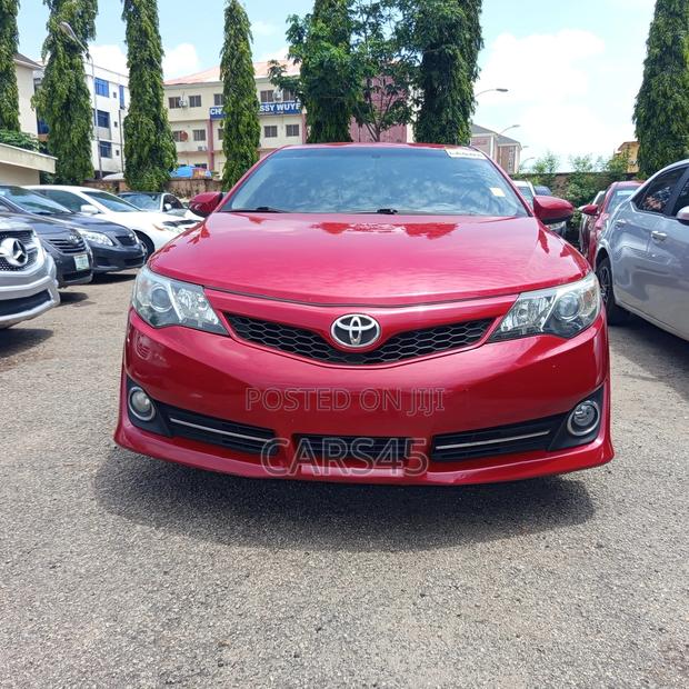 Toyota Camry 2014 Red