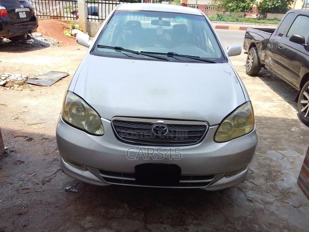 Toyota Corolla 2004 Silver