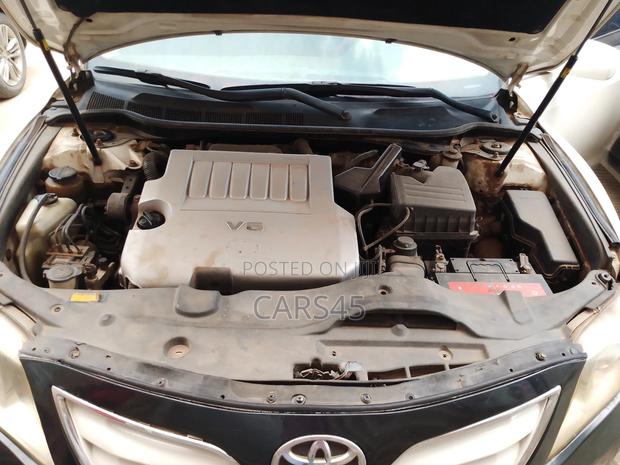 Toyota Camry 2010 White