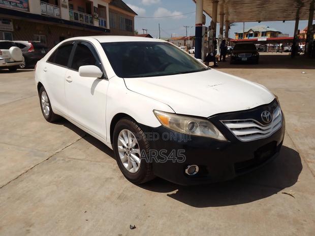 Toyota Camry 2010 White