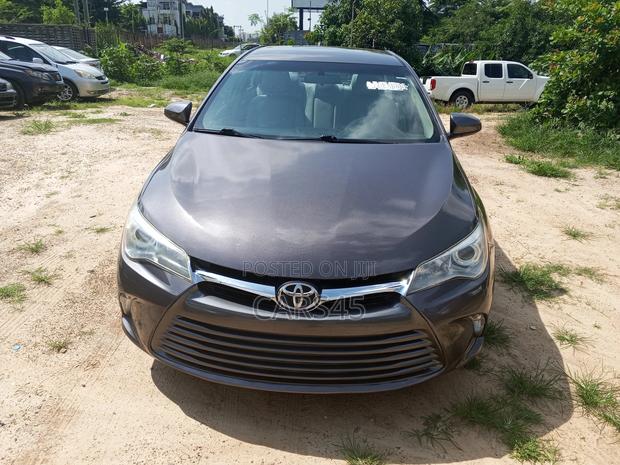 Toyota Camry 2016 Gray