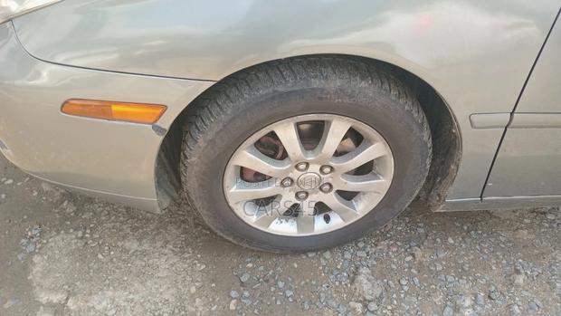 Lexus ES 330 Sedan 2004 Gray