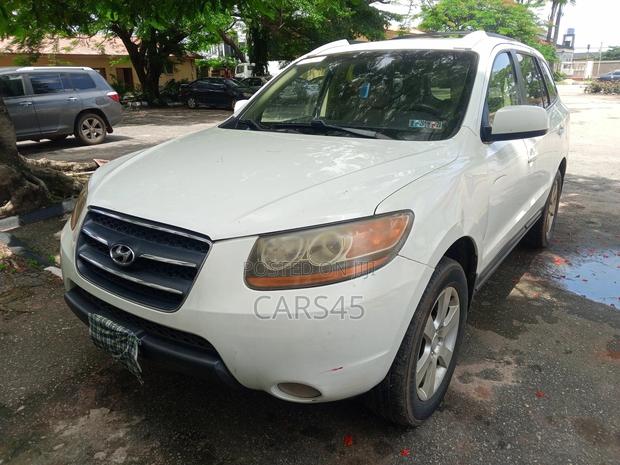 Hyundai Santa Fe 2008 White