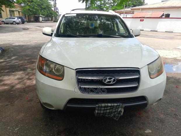 Hyundai Santa Fe 2008 White
