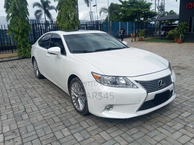 Lexus ES 2013 White