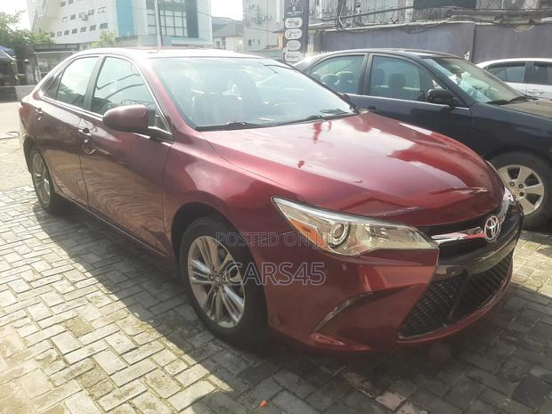 Toyota Camry 2017 Burgandy