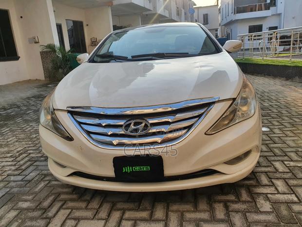 Hyundai Sonata 2012 White