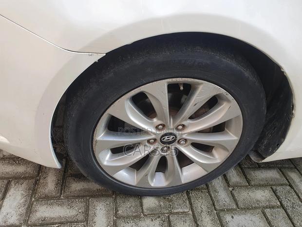 Hyundai Sonata 2012 White