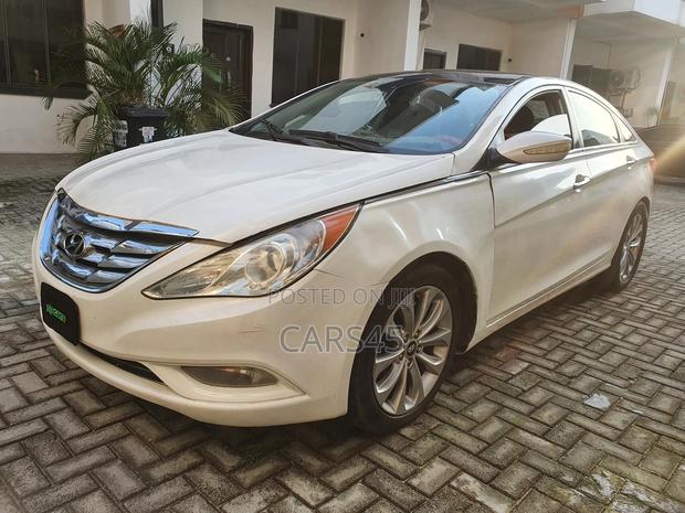 Hyundai Sonata 2012 White