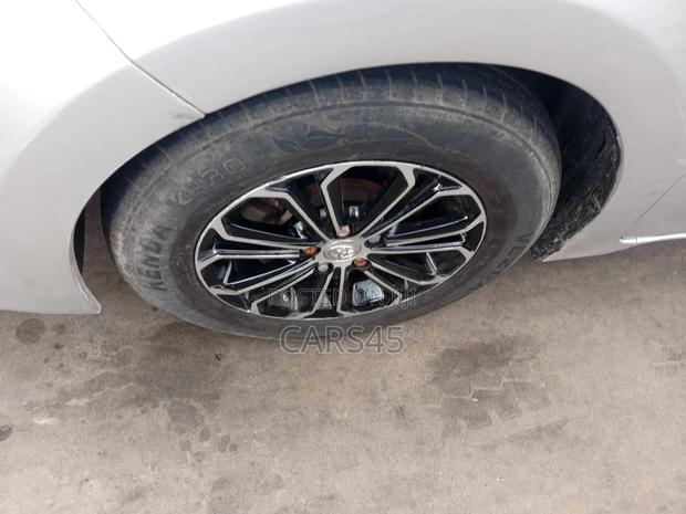 Toyota Corolla 2016 Silver