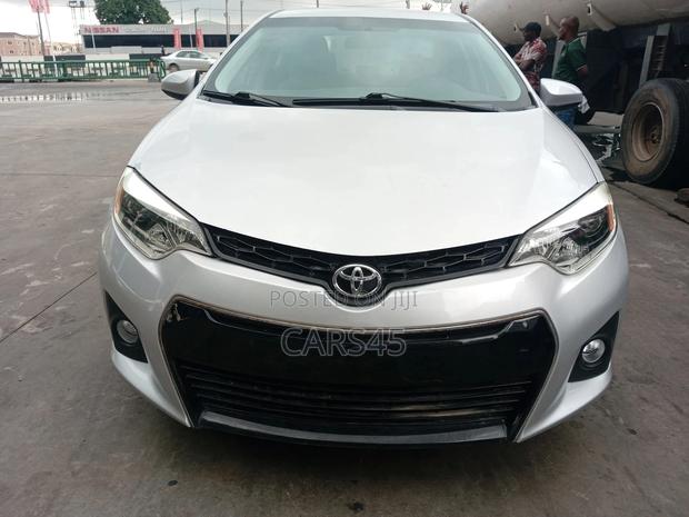 Toyota Corolla 2016 Silver