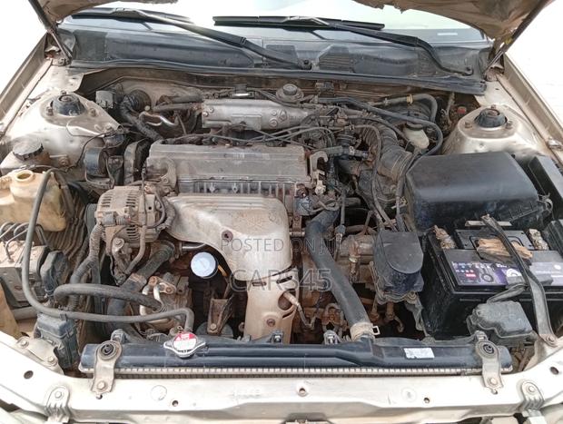 Toyota Camry 2002 Gold
