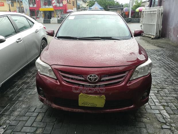 Toyota Corolla 2013 Red