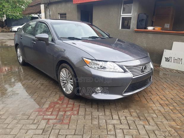 Lexus ES 2013 Gray