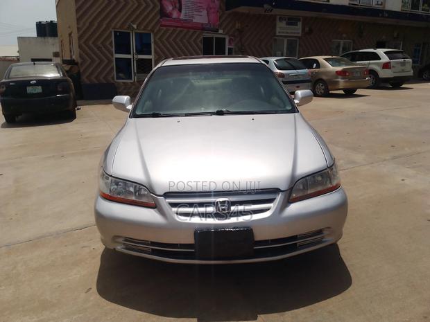 Honda Accord 2002 Silver