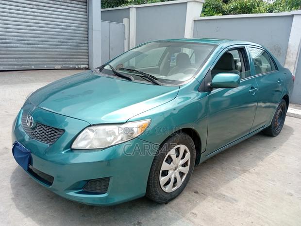 Toyota Corolla 2010 Green