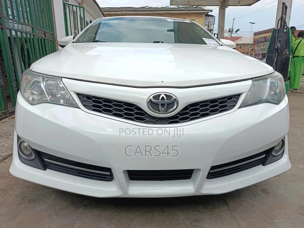 Toyota Camry 2014 White