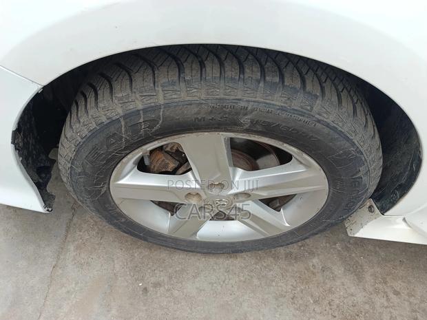Toyota Camry 2014 White