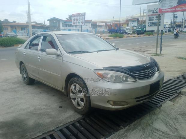 Toyota Camry 2002 Beige
